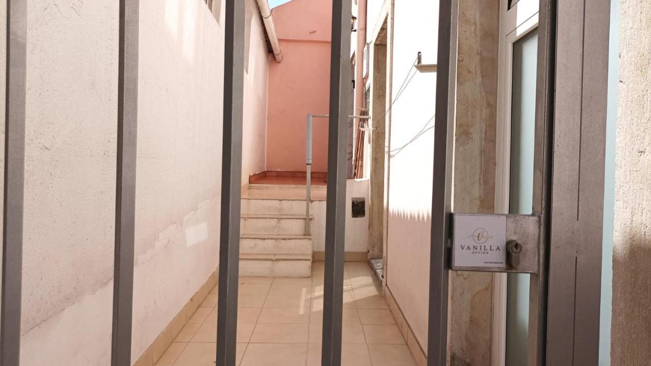 With Terrasse - 3 Bedroom, 3 Bathroom Triplex Lisbon Exterior photo