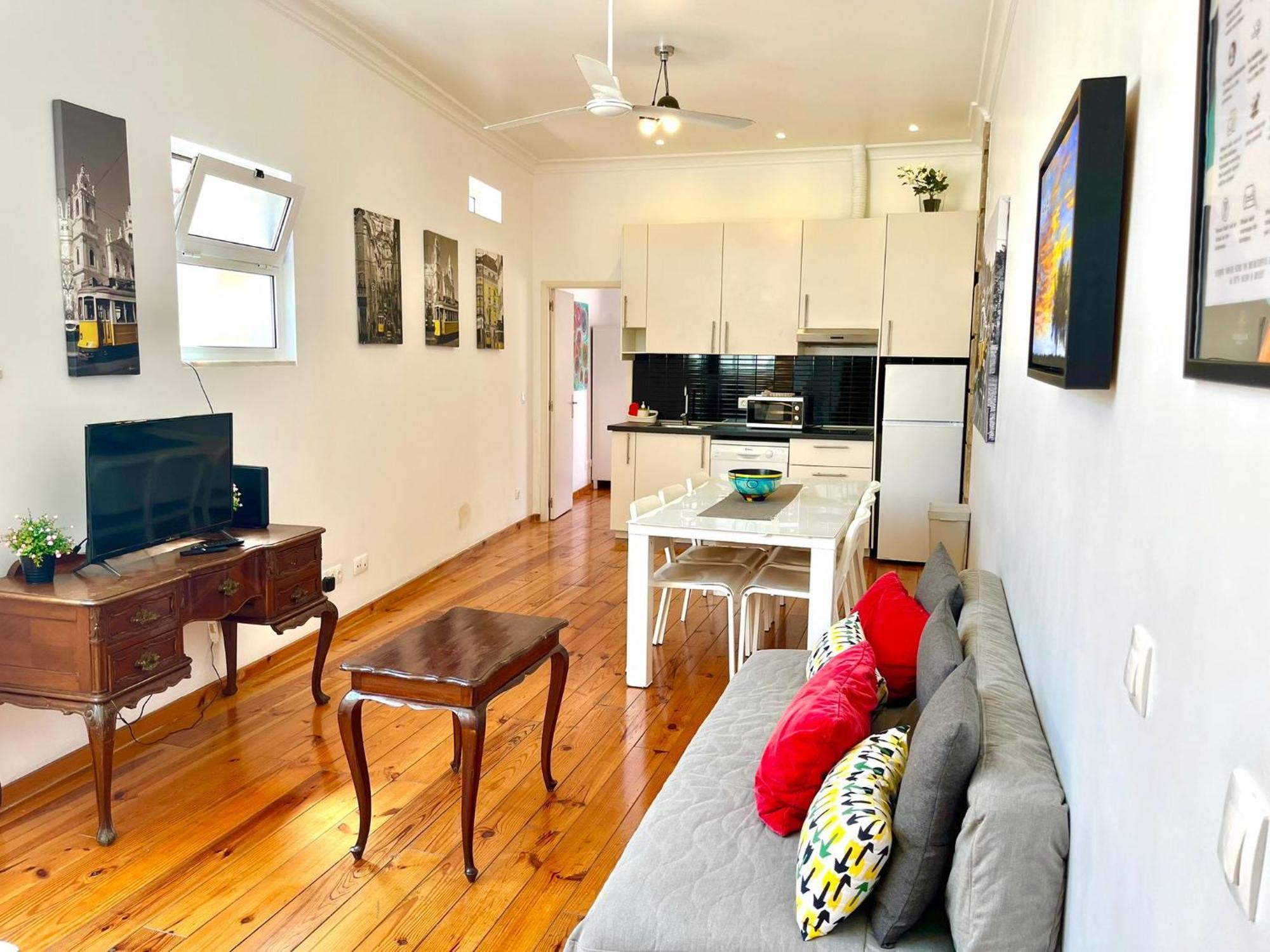 With Terrasse - 3 Bedroom, 3 Bathroom Triplex Lisbon Exterior photo