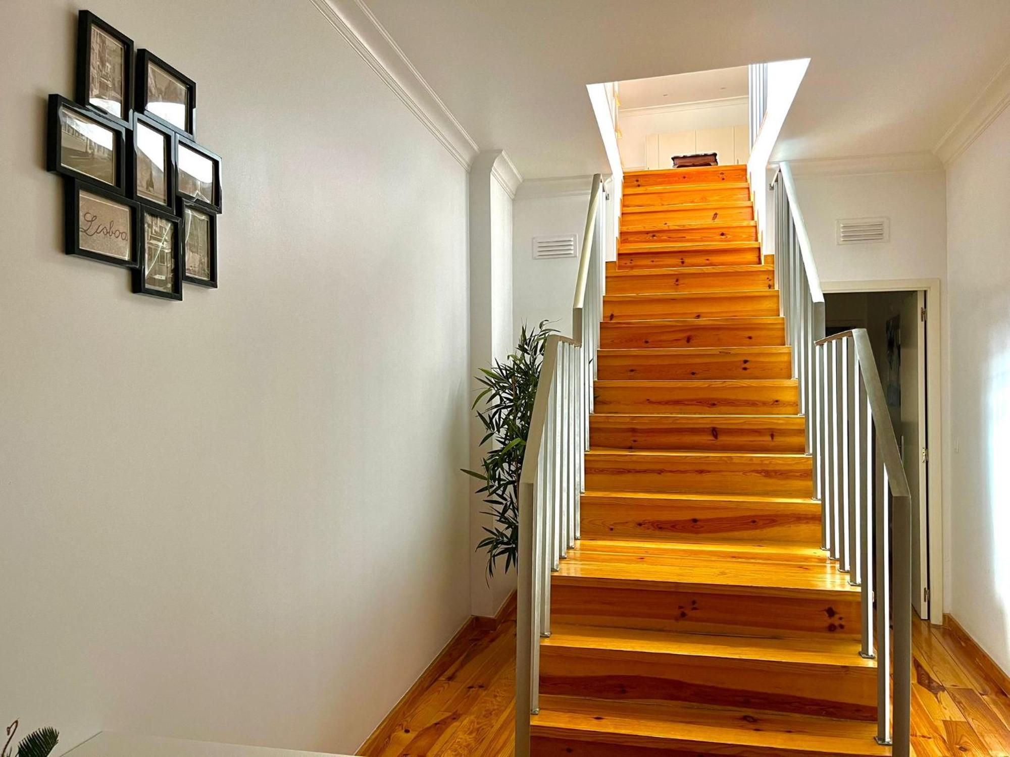 With Terrasse - 3 Bedroom, 3 Bathroom Triplex Lisbon Exterior photo