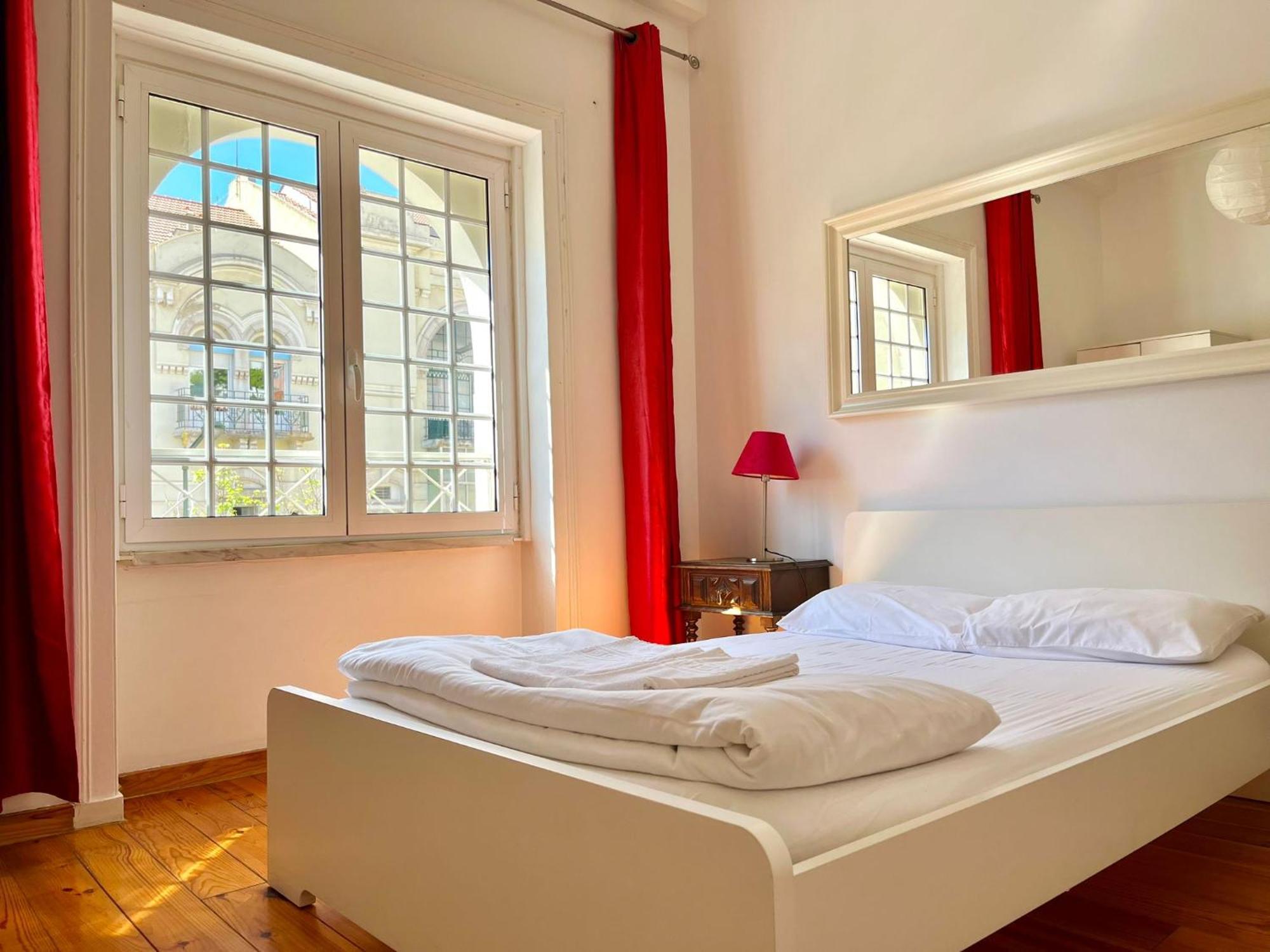 With Terrasse - 3 Bedroom, 3 Bathroom Triplex Lisbon Exterior photo